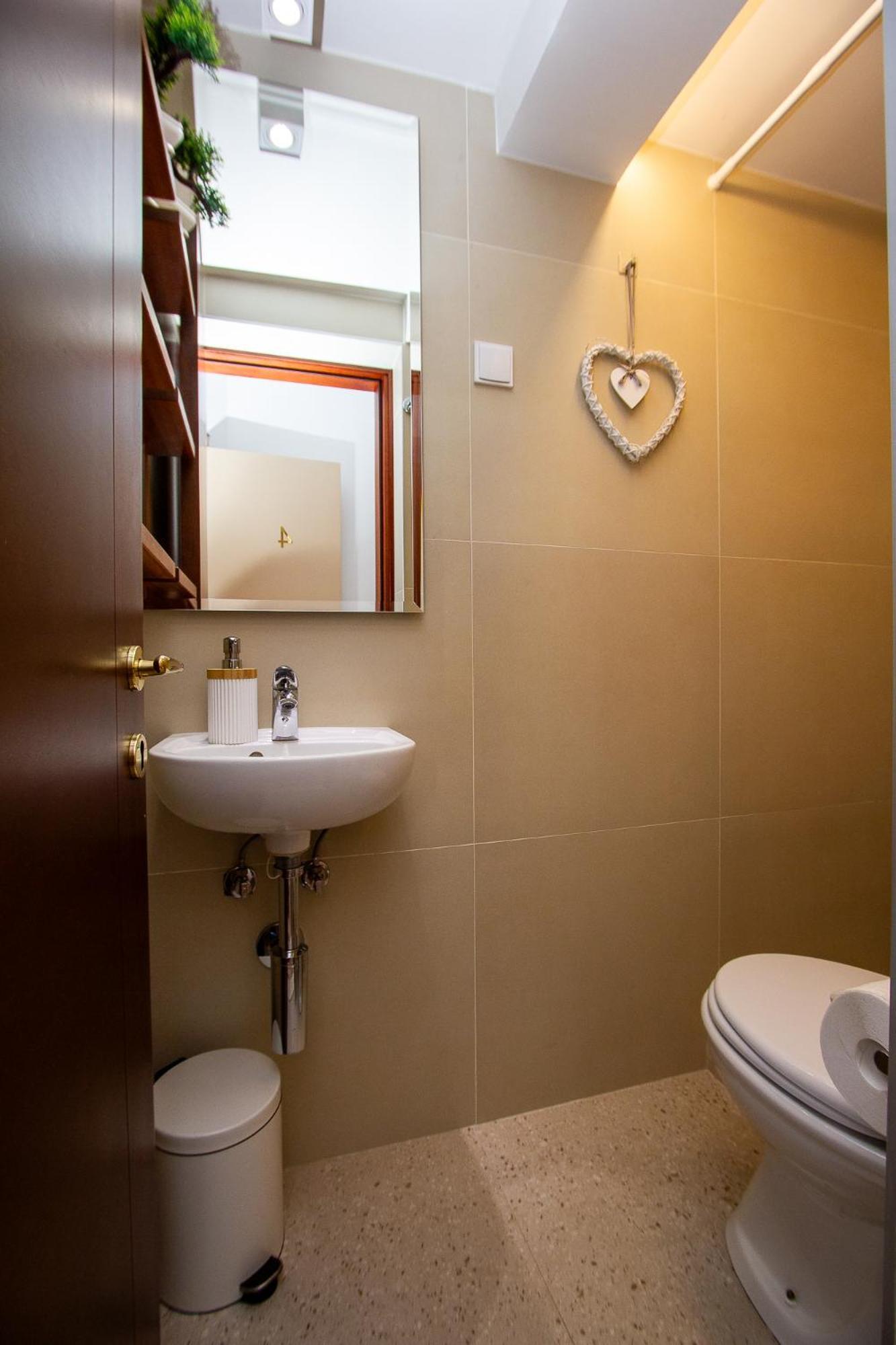 Guest House Jedro Petrovac ภายนอก รูปภาพ