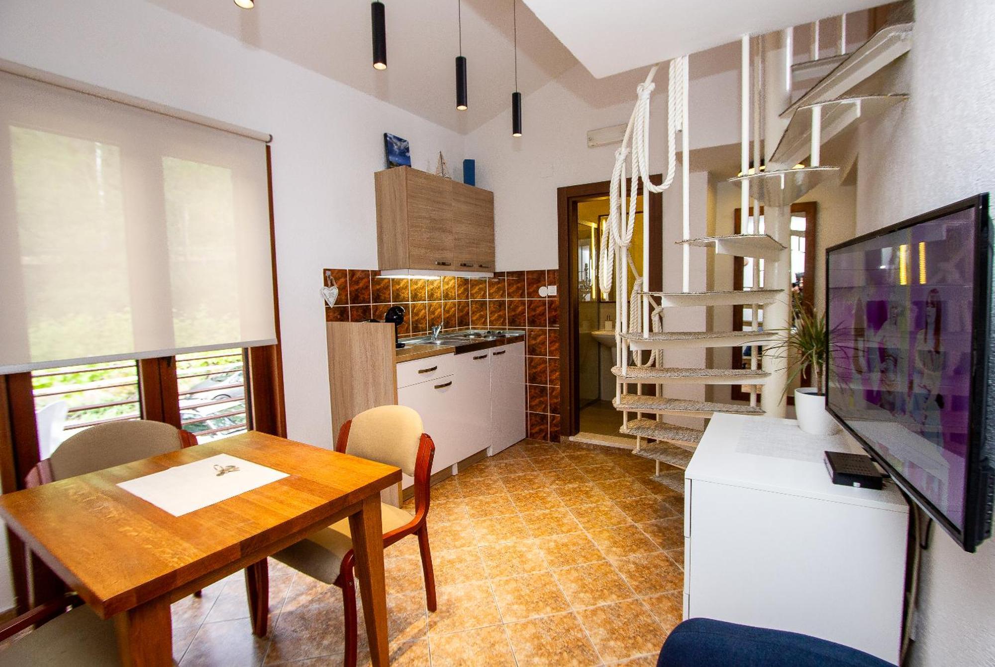 Guest House Jedro Petrovac ภายนอก รูปภาพ