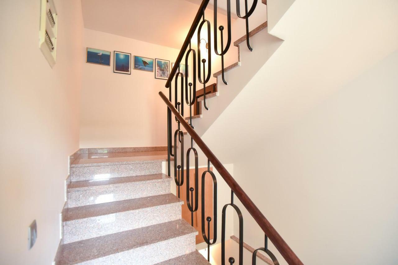 Guest House Jedro Petrovac ภายนอก รูปภาพ