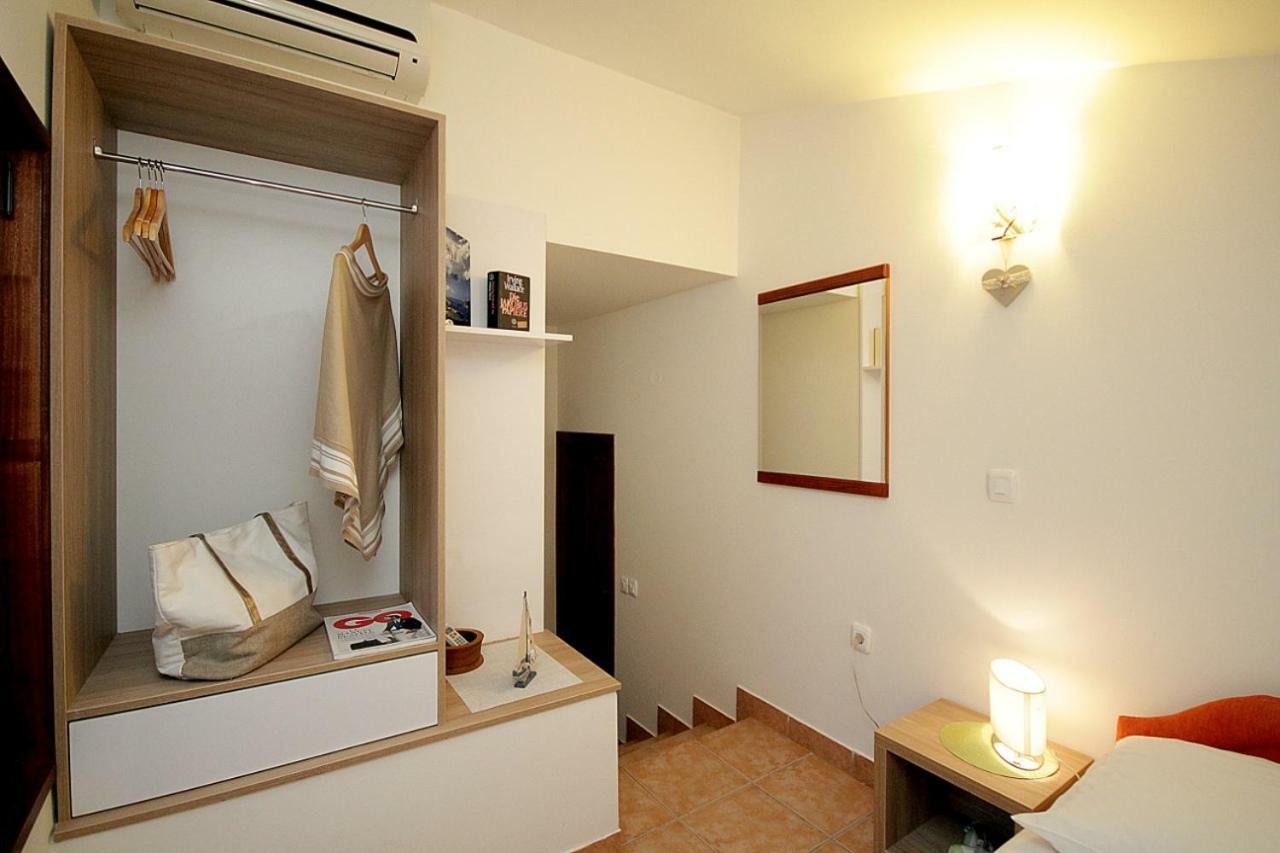 Guest House Jedro Petrovac ภายนอก รูปภาพ